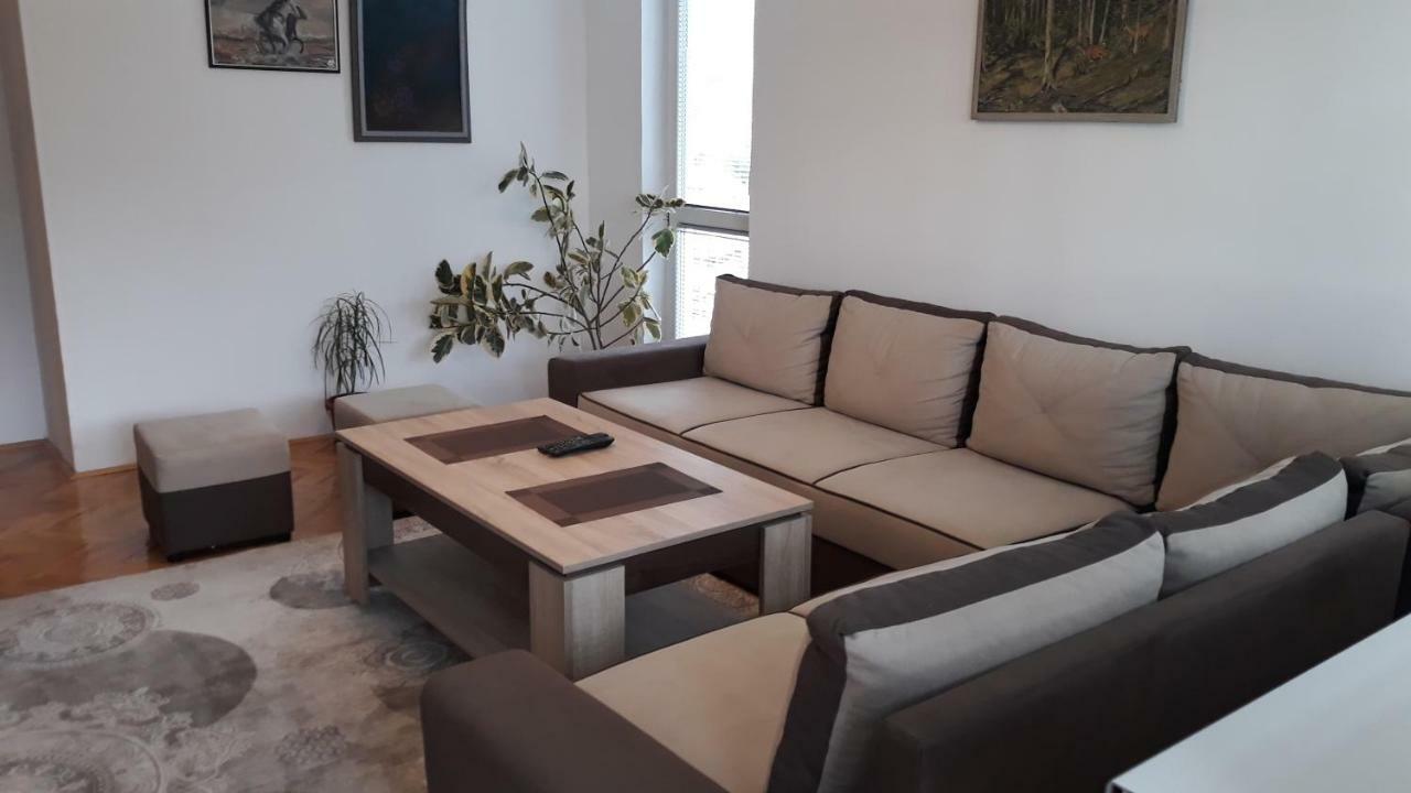 Ambrela 2 Apartment *